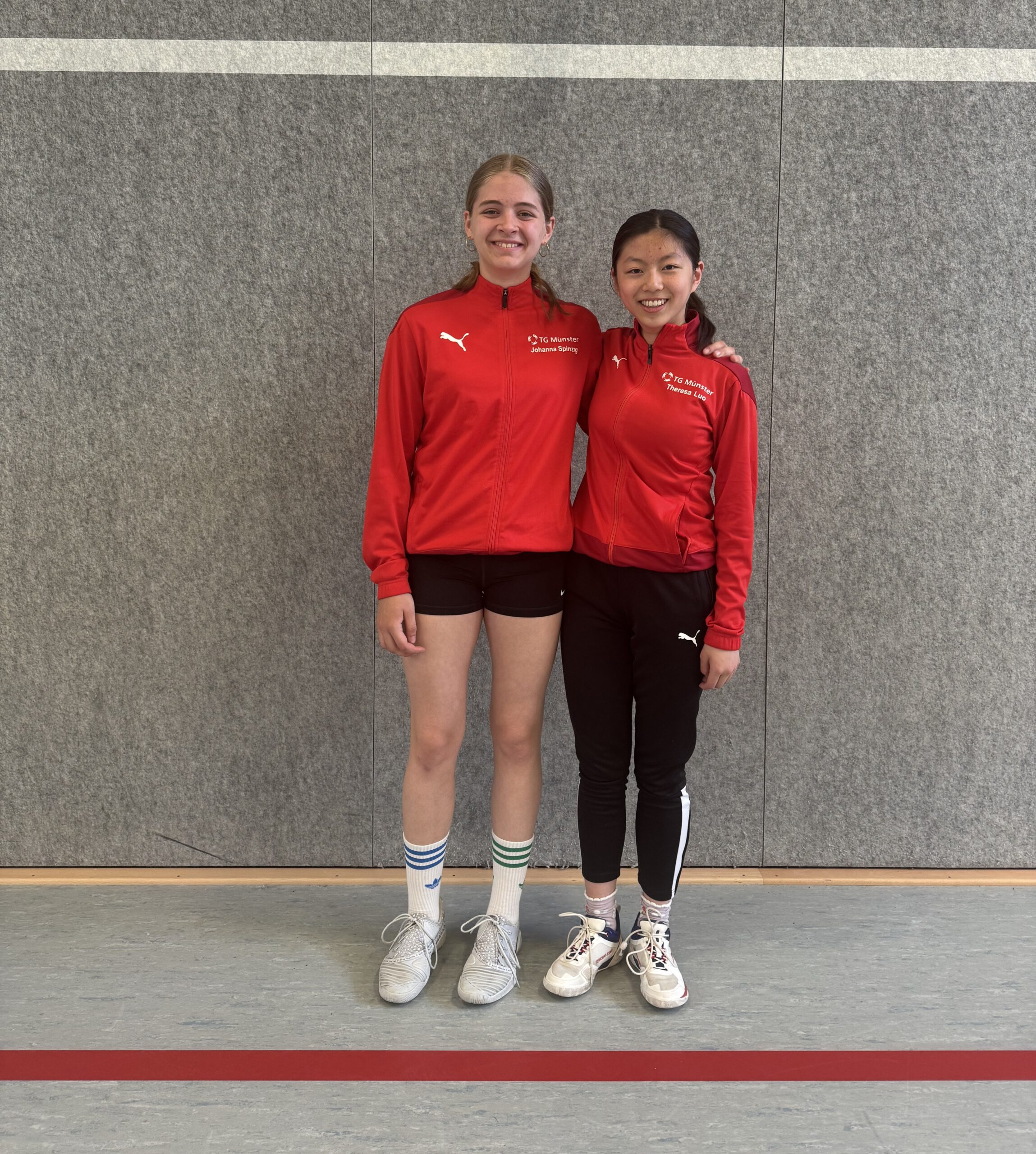 Großer Erfolg für den Fechtsport in Münster: Johanna Spinzig und Theresa Luo schaffen den Sprung in den Bundeskader.