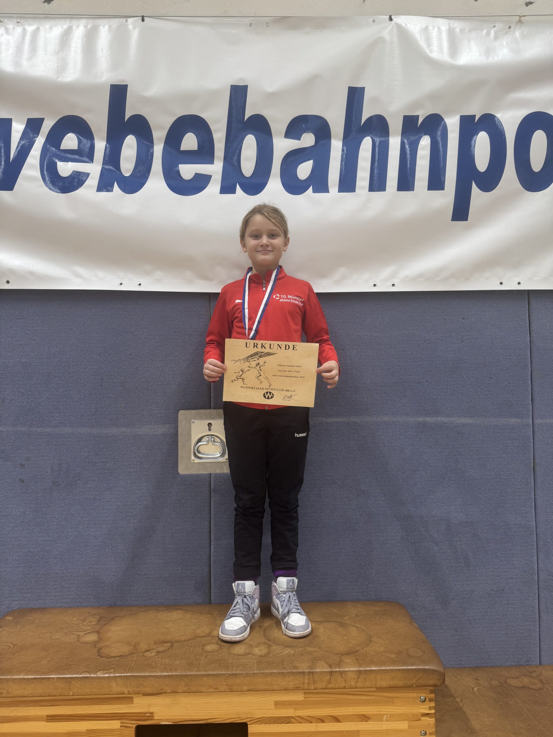 Starke Auftritte der TG Münster-Fechterinnen: Johanna Spinzig siegt bei der DFB-U15 Allstar Challenge in Moers, Johanna Schulze Isfort in der U11 in Wuppertal